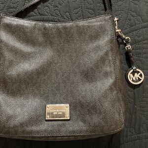 Michael Kors Crossbody/Messenger bag